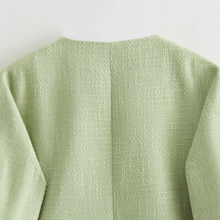 Damen nan kurzgeschnittene Bouclé-Boxyjacke mit Rundhalsausschnitt und aufgesetzten Taschen Drune