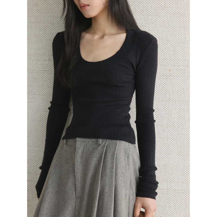 Damen Enganliegendes Rippstrick-Longsleeve mit weitem U-Ausschnitt Drune