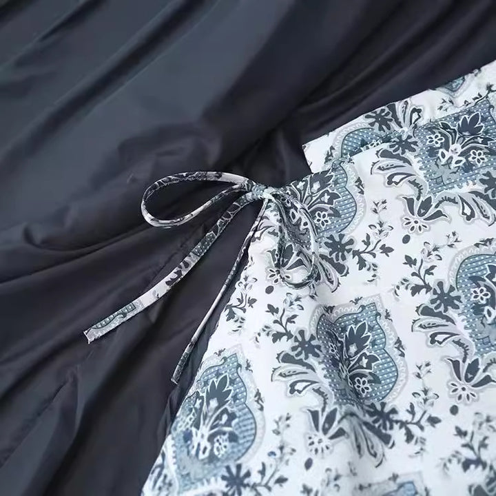 Damen nan Wickeljacke mit orientalischem Medaillonprint, leichter Wattierung und kontrastpaspel Drune