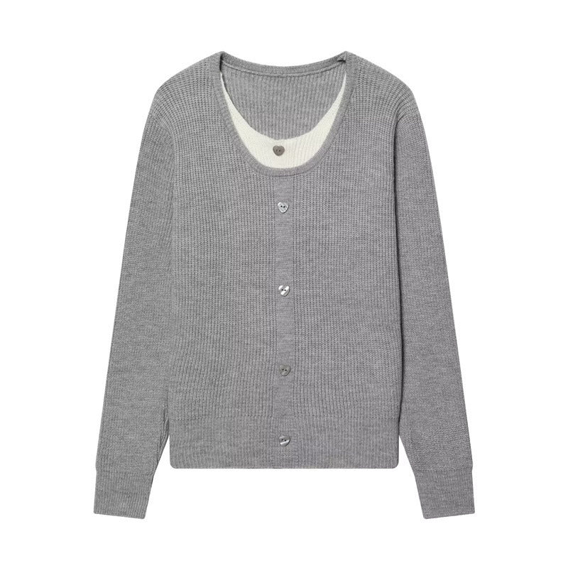 Damen zweilagiger Feinstrick-Cardigan mit integriertem Untertop und Herzknöpfen Drune