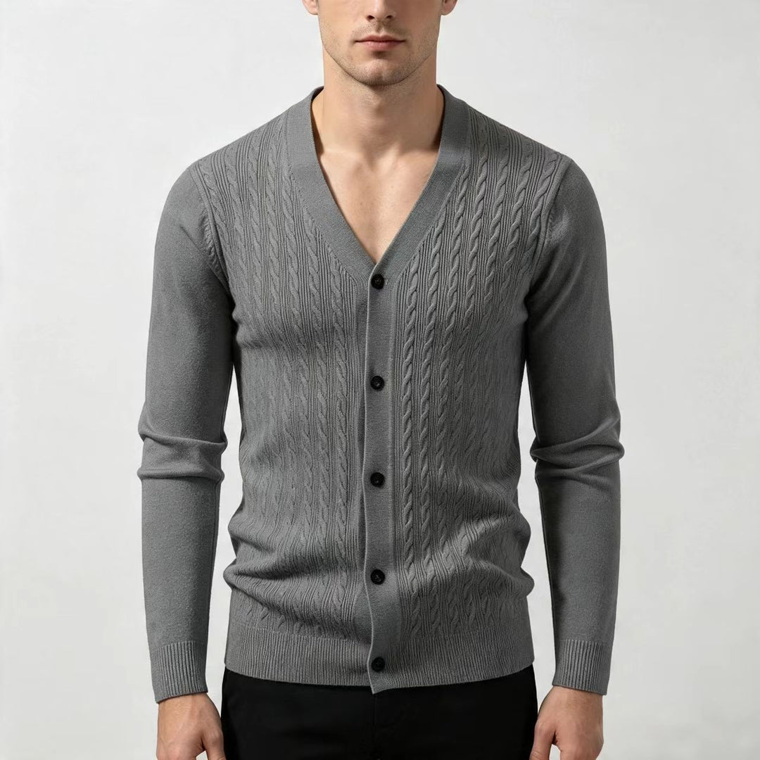 Herren Feinstrick-Cardigan mit Zopfmuster, V‑Ausschnitt und Knopfleiste Drune