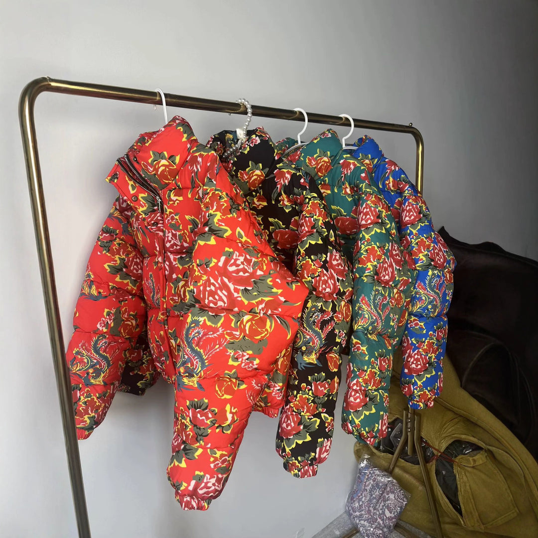 Damen Gesteppte Wattierte Kurzjacke mit floralem Alloverprint und Stehkragen Drune