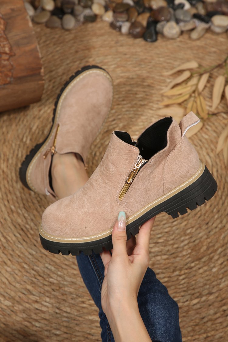 Damen Kurzschaft‑Stiefelette mit grober Profilsohle und seitlichem Reißverschluss Drune