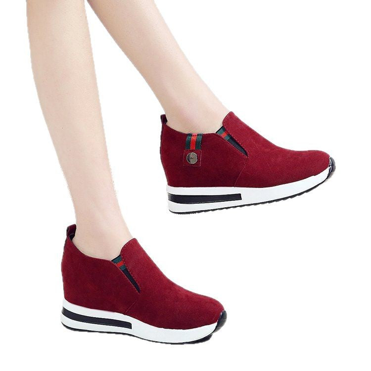 Damen Wedge-Sneaker mit modernem Slip-On-Design und bequemer Sohle Drune