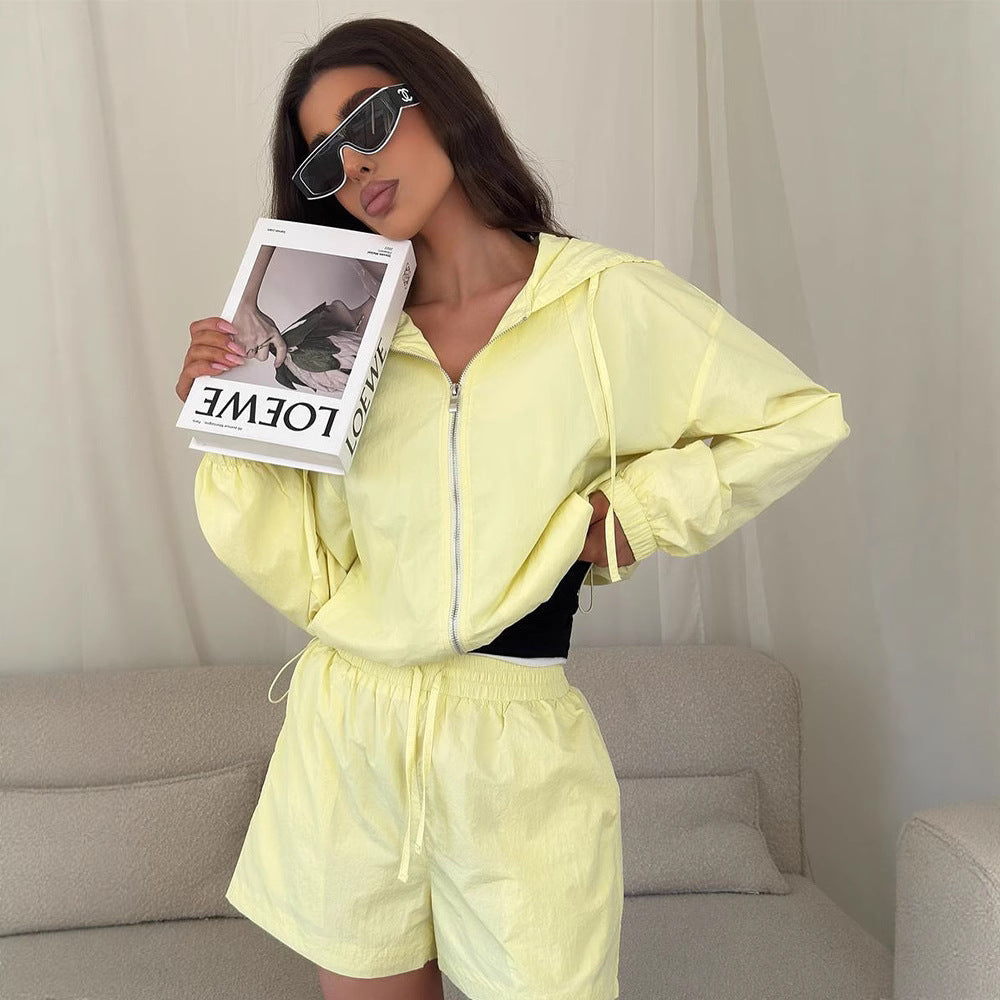 Damen modischer Kapuzenjacke und Shorts Set Drune