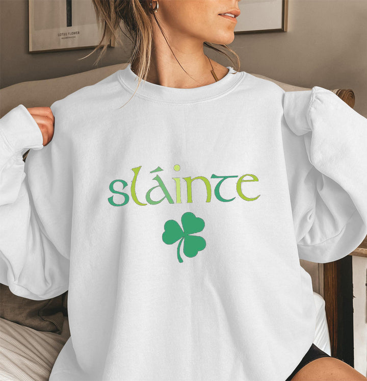 Damen Sweatshirt mit voluminösen Ärmeln und motivierendem Design Drune