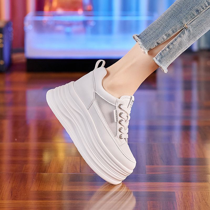 Damen Sportliche Plateausneaker mit atmungsaktiver Obermaterialkombination Drune