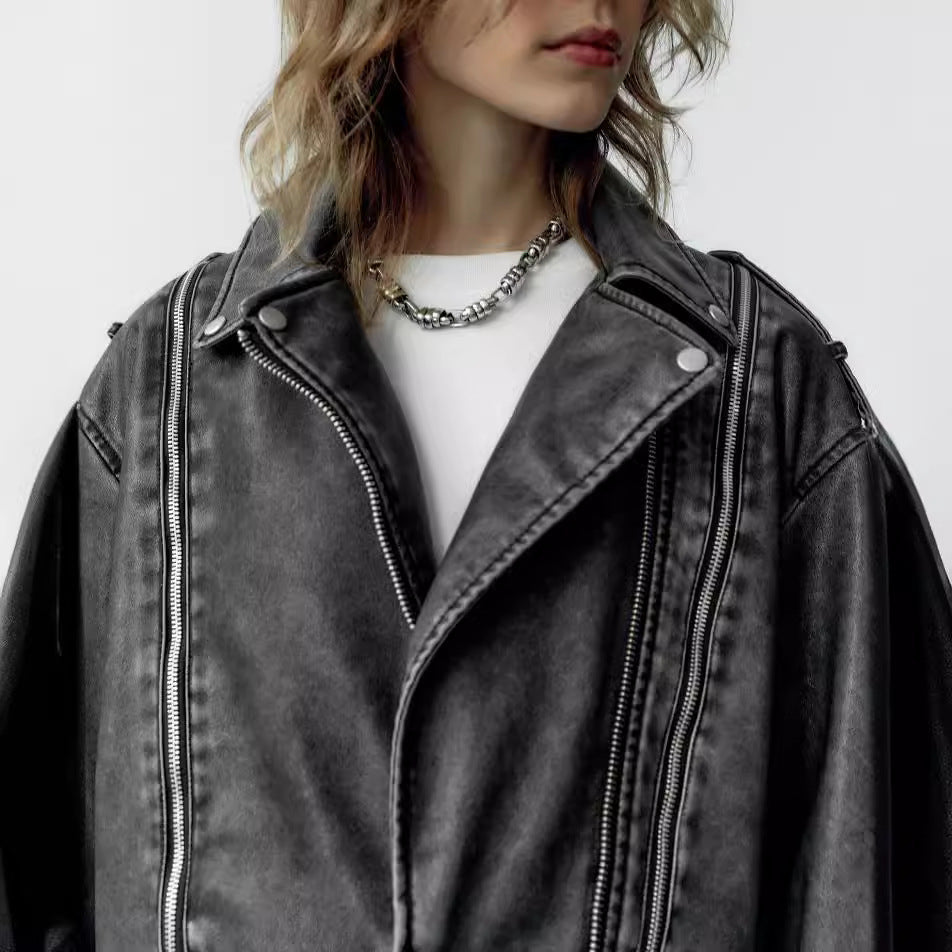 Damen Kurz geschnittene Bikerjacke aus Kunstleder mit asymmetrischer Reißverschlussfront und Oversized‑Boxy‑Silhouette Drune
