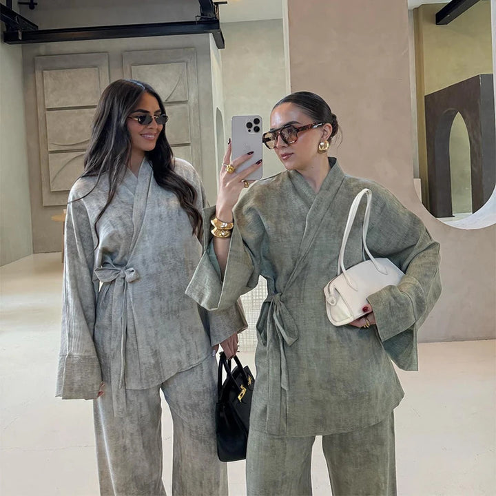 Damen Leichtes Loungewear Set mit Wickeljacke und weiten Haremshosen Drune