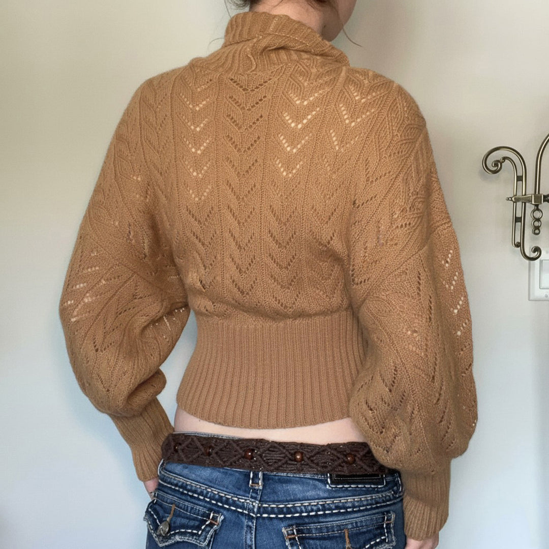 Damen nan kurzes Strick-Turtleneck mit Zierknopfleiste und Ballonärmeln Drune