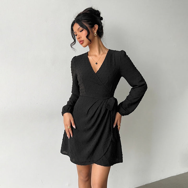 Damen Wickel-Minikleid mit V-Ausschnitt, Punkteffekt, geraffter Taillenpartie und langen Ärmeln Drune