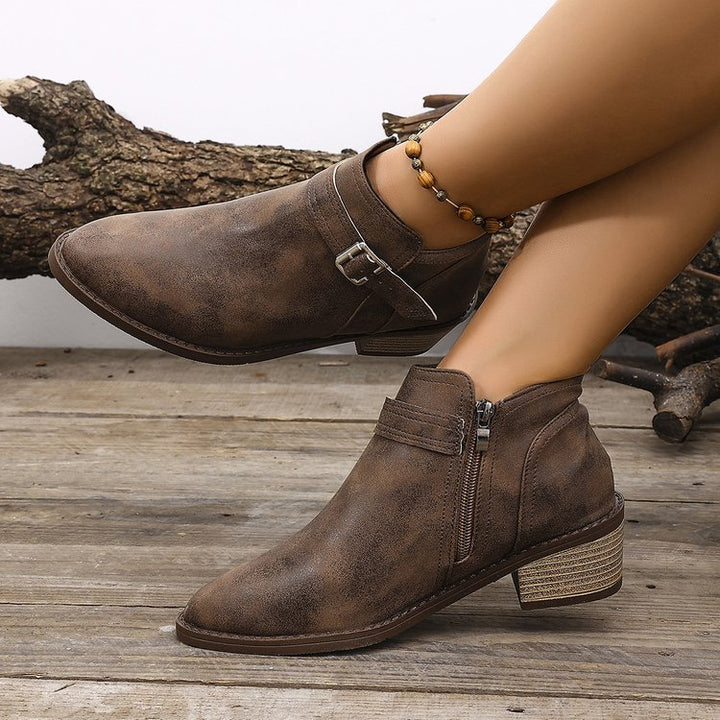 Damen Kurzschaft‑Ankle‑Boots mit seitlichem Reißverschluss, Zier­schnalle und geflochtener Keil‑Optik Drune