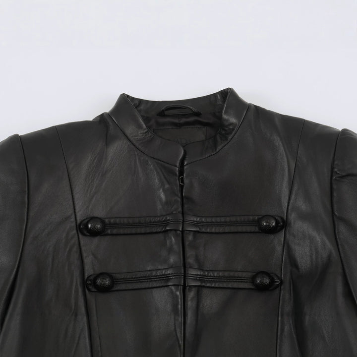 Damen Kurze Lederoptik‑Jacke im Military‑Look mit Stehkragen und Zierknopfleiste Drune
