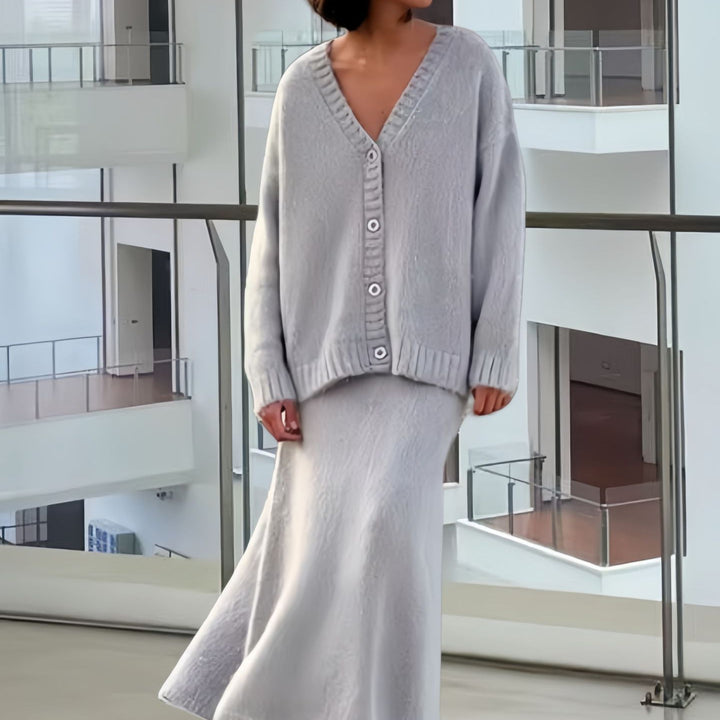 Damen Strickkleid mit tiefem V-Ausschnitt und weichem Mohair-Material Drune