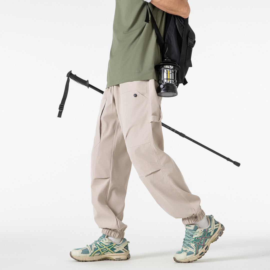 Herren Utility-Cargohose im Joggerstil mit elastischem Bund und großvolumigen Klappentaschen Drune