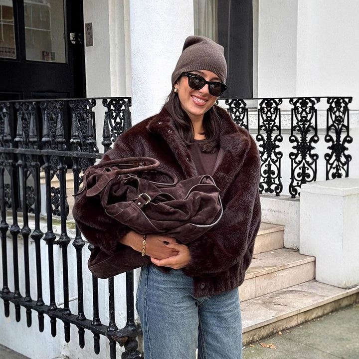 Damen Kurzjacke im Teddy‑Fauxfur mit Boxy‑Silhouette und aufgesetzter Tasche Drune