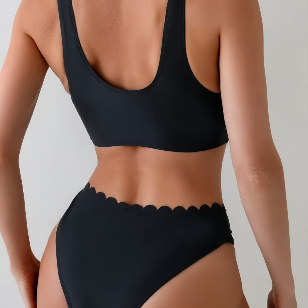 Damen Bikini-Set mit eleganten Wellenkanten und tiefem V-Ausschnitt Drune