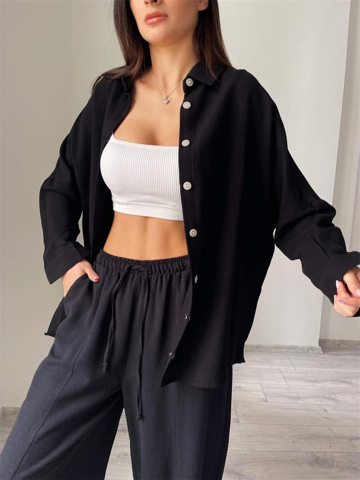 Damen lässiges Sommeroutfit mit übergroßer Bluse und weiten Hosen Drune