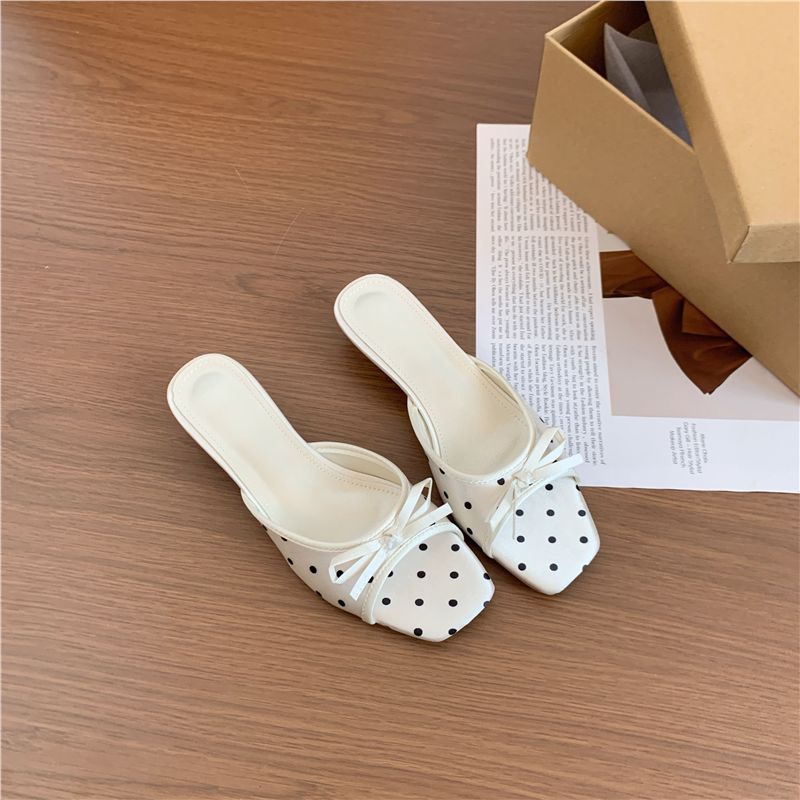 Damen Quadratische Slip-On Mules mit Punktmuster, feiner Zierschleife und Komfortfußbett Drune