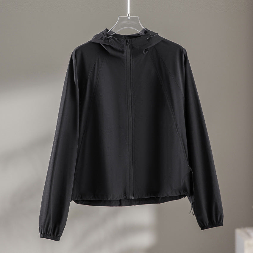 Damen Ultraleichte Kapuzen-Windjacke mit Raglanärmeln und Reißverschlusstaschen Drune