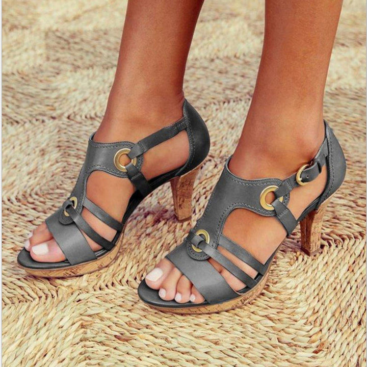 Damen Absatzsandalen mit raffinierten Riemen und kunstvollem Schnallendesign Drune