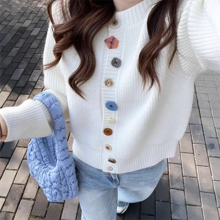 Damen Strickjacke mit bunten Knopfdetails und hohem Kragen Drune
