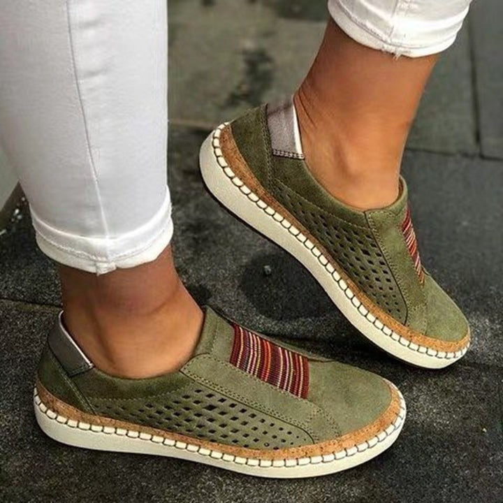 Damen perforierte Slipper-Sneaker mit Elastikeinsatz und Korkoptik-Plateau Drune