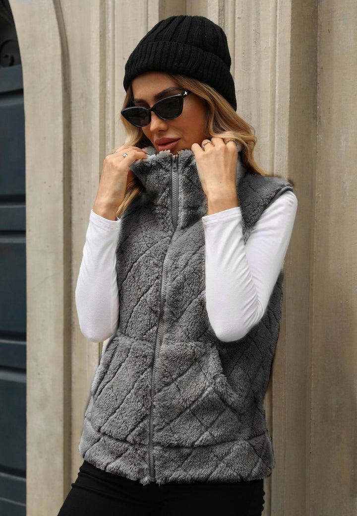 Damen Fleece-Weste mit modernem Steppmuster und praktischen Taschen Drune