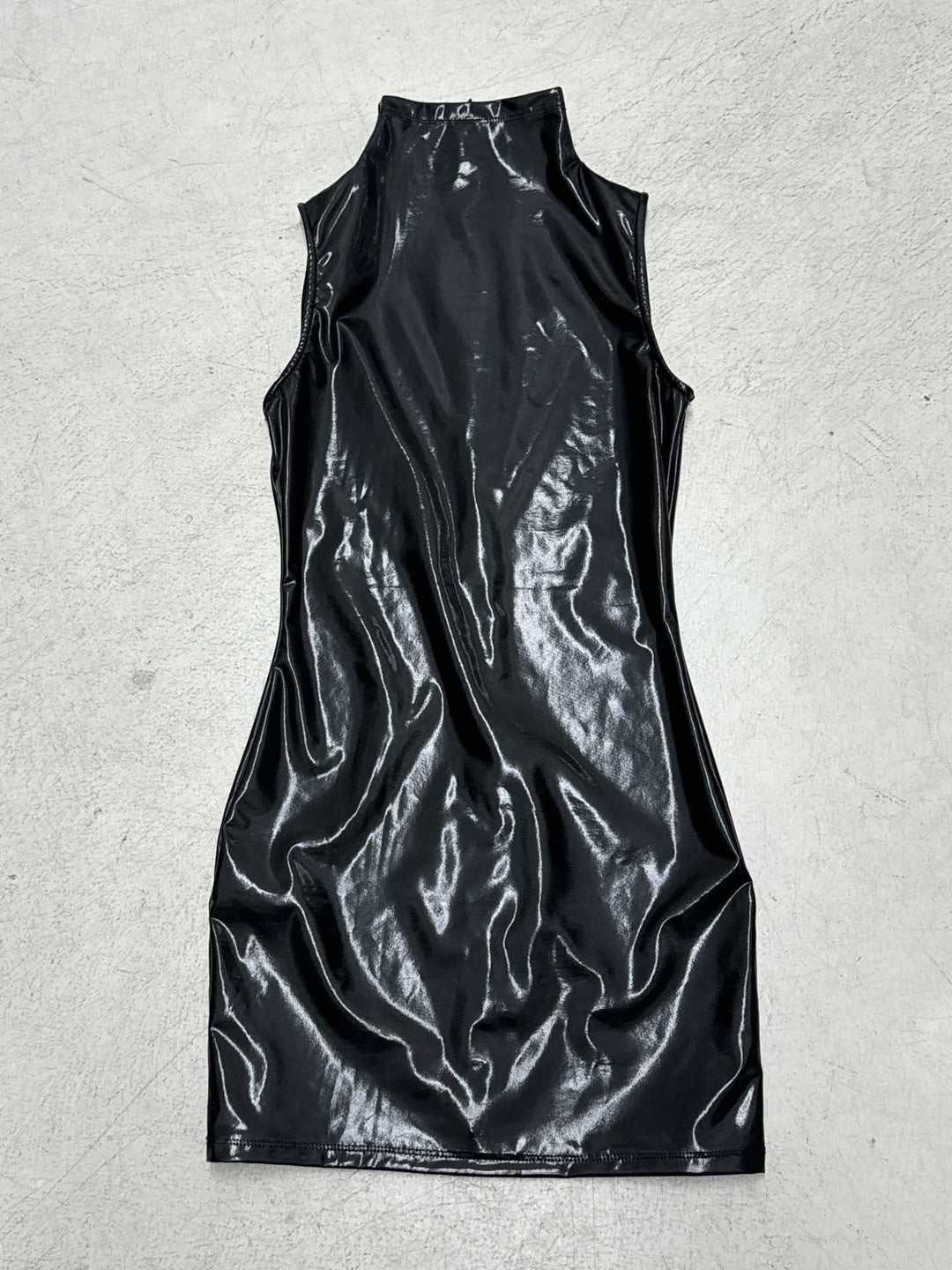 Damen figura betontes Kunstlederkleid mit langen Ärmeln Drune