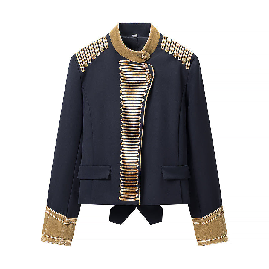 Damen Kurzblazer im Marschall-Stil mit verzierten Goldgalons und Stehkragen Drune