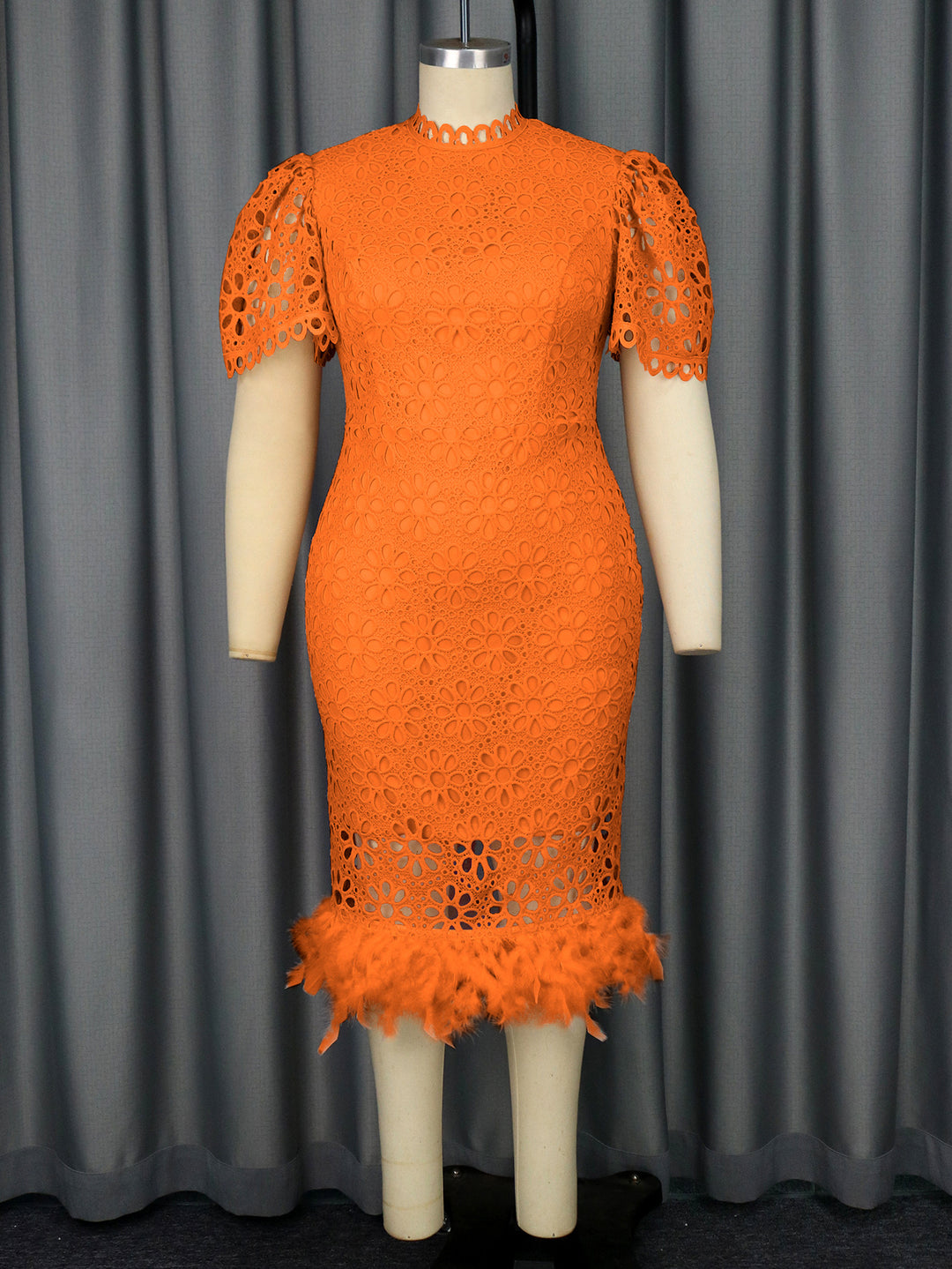 Damen Hochwertiges Spitzenkleid mit voluminösen Puffärmeln und fransigem Saum Drune