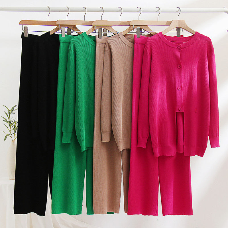 Damen strickendes Loungewear-Set mit feinem Rippmuster und herausragenden Knopfdetails Drune