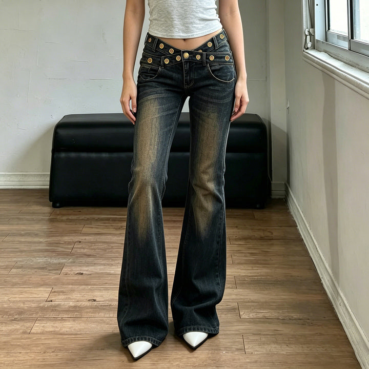 Damen Flared Jeans mit einzigartigen Knopfdetails und raffinierten Applikationen Drune