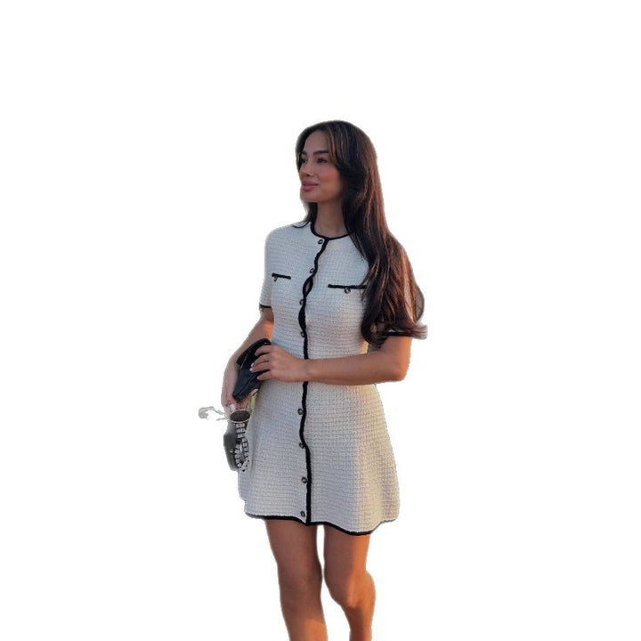 Damen modisches Shirtkleid aus strukturiertem Material mit kontrastierenden Details Drune