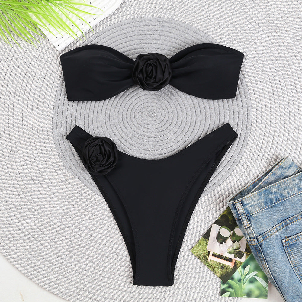 Damen Bandeau-Bikini mit dekorativen Blumenakzenten Drune