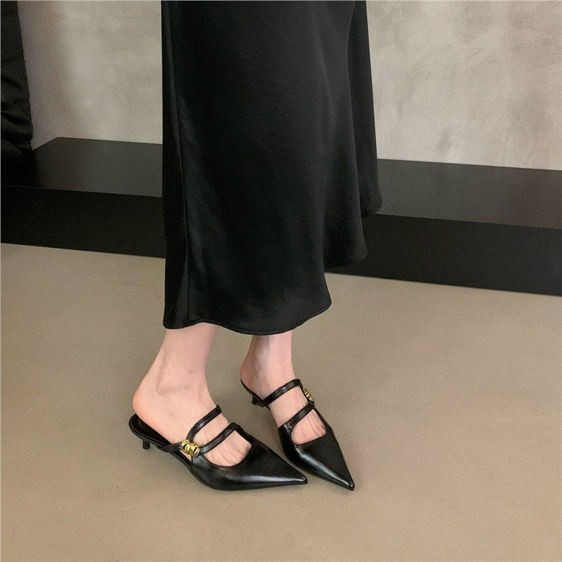 Damen Spitz zulaufende Kitten‑Heel Mules mit doppeltem Riemen und goldener Zierschnalle Drune