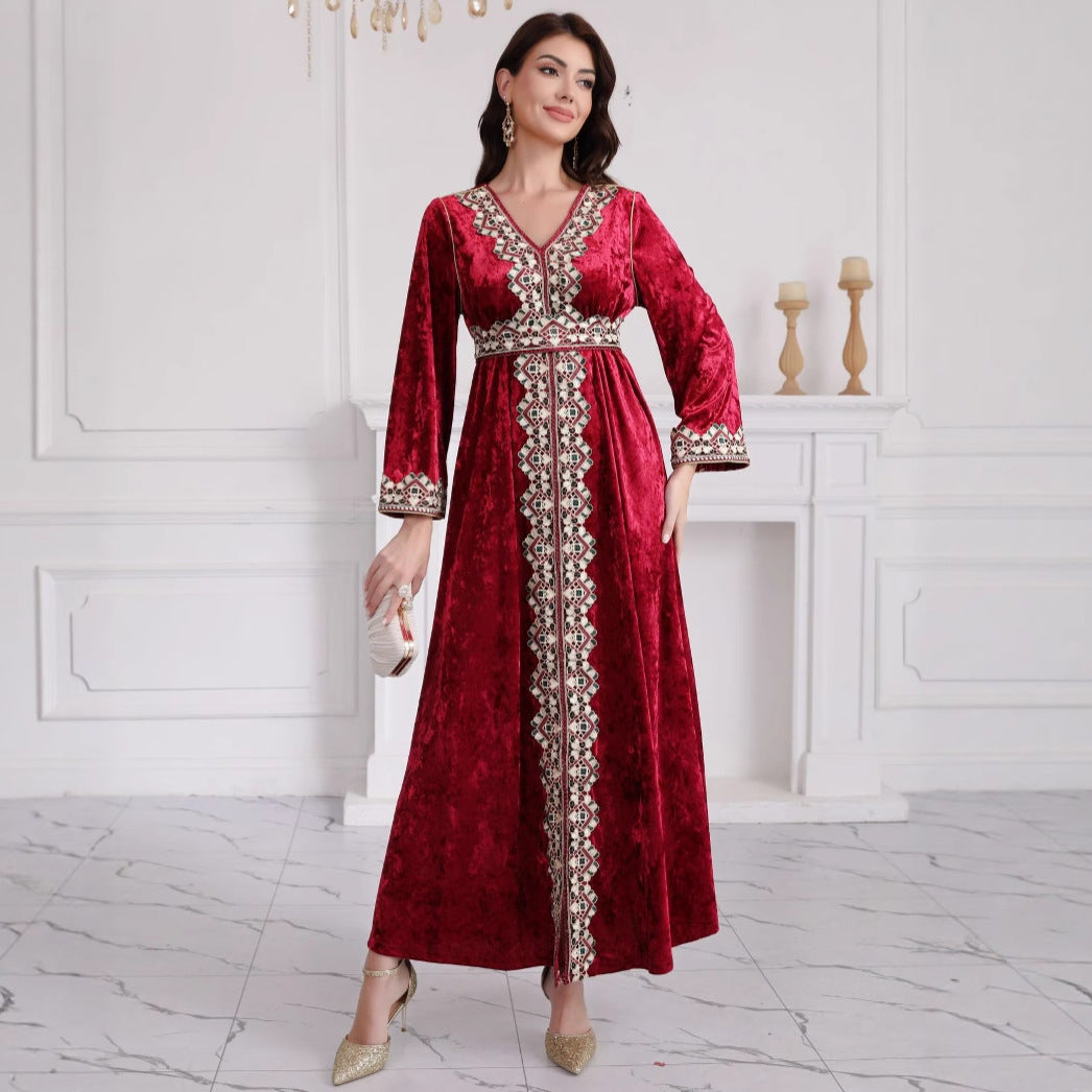 Damen Samt‑Maxikleid im Kaftanstil mit bestickter Mittelblende und Taillengürtel Drune