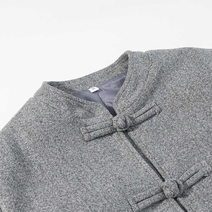 Damen Wolloptik-Kurzjacke mit Stehkragen und Knotenverschlüssen Drune