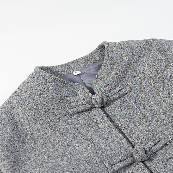 Damen Wolloptik-Kurzjacke mit Stehkragen und Knotenverschlüssen Drune