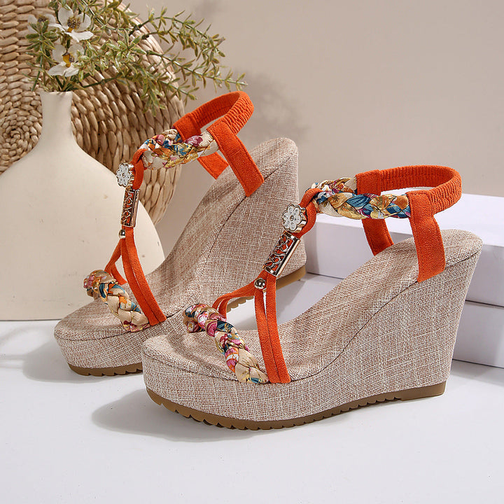 Damen Wedge-Sandalen mit geflochtenem Riemen und elegantem Schmuckdetail Drune