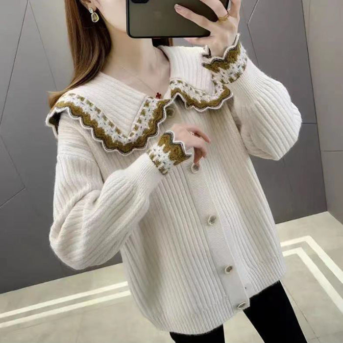 Damen Strickjacke mit dekorativem Kragen und großen Knöpfen Drune