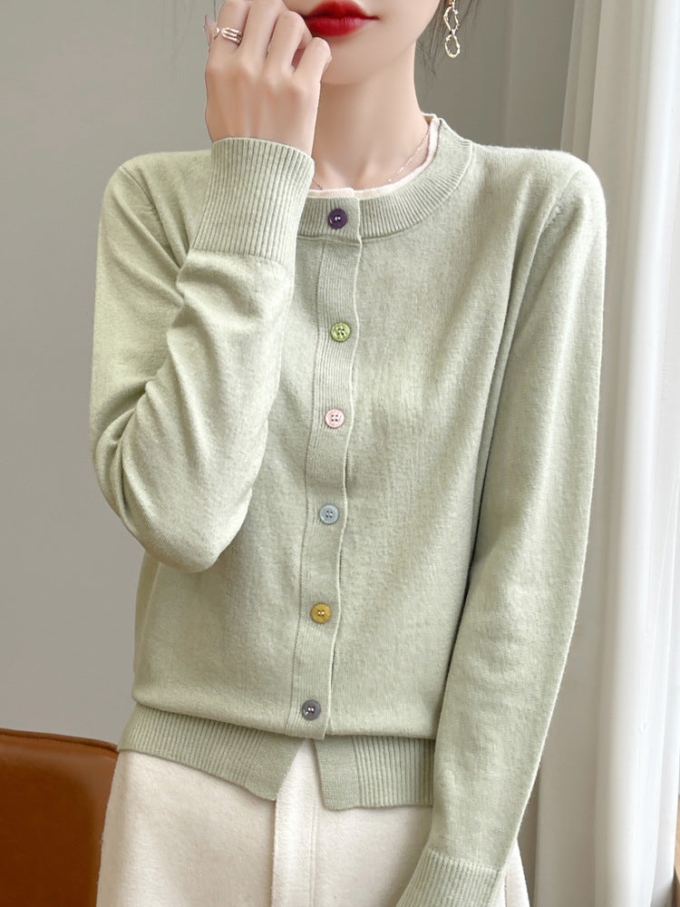 Damen Leichter Feinstrick-Cardigan mit Rundhalsausschnitt und bunten Knöpfen Drune
