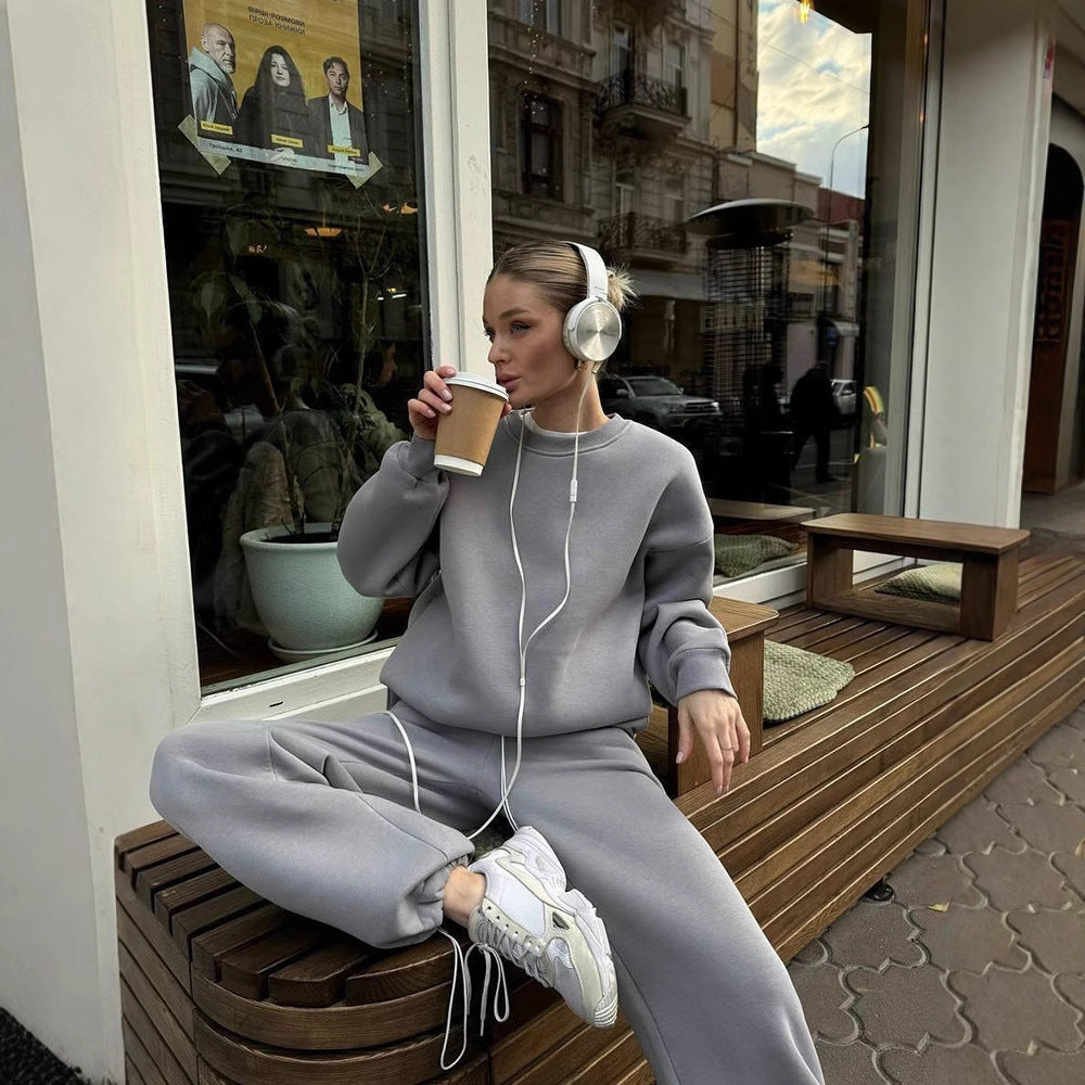 Damen Oversize-Sweatshirt und High-Waist Lounge-Jogginghose Set aus brushed Baumwollmix Drune