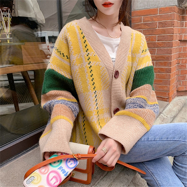 Damen Grobstrick-Cardigan mit buntem Karomuster und großen Holzknöpfen Drune