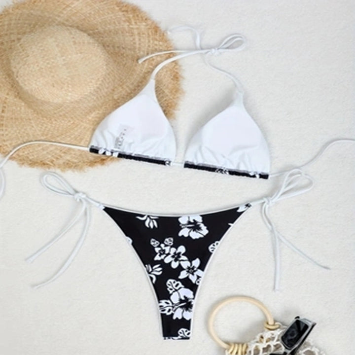 Damen Triangel-Bikini mit floralem Design und verspielten Binde-Trägern Drune