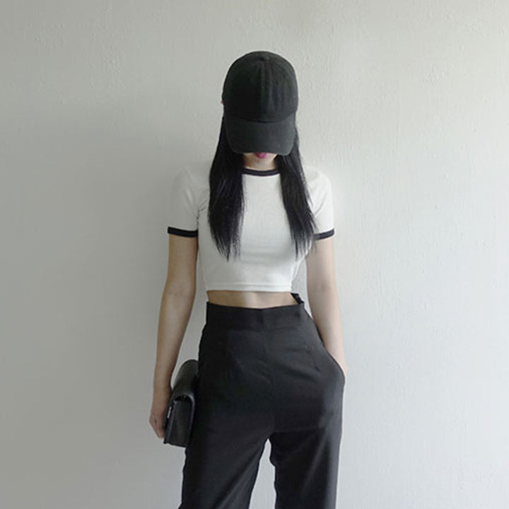 Damen Cropped T-Shirt mit kontrastierenden Ärmelabschlüssen und lässigem Schnitt