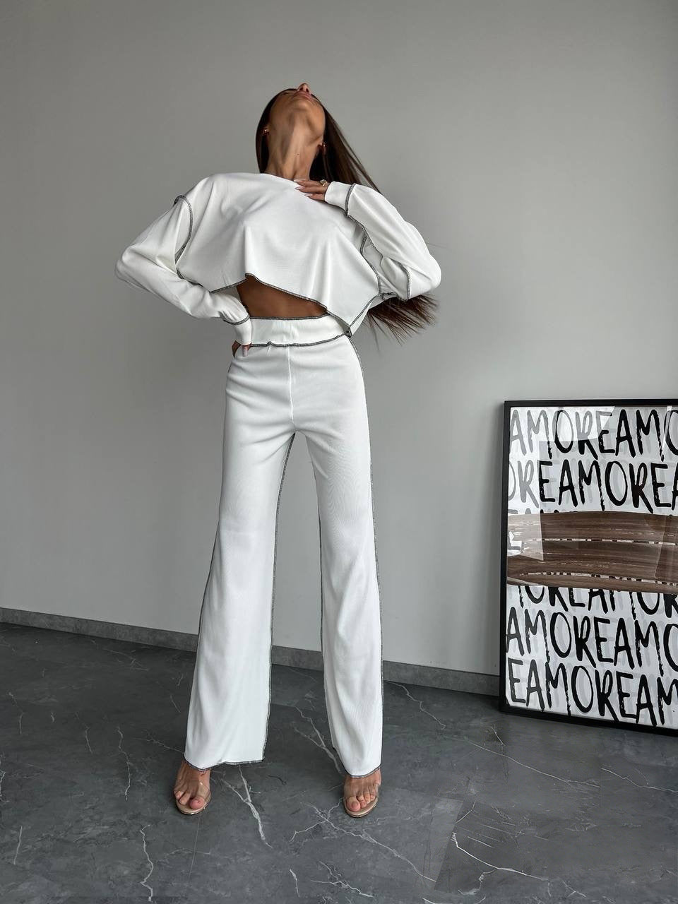 Damen Cropped Oversized-Sweatshirt mit Overlocknähten und High-Waist ausgestellter Hose Set Drune