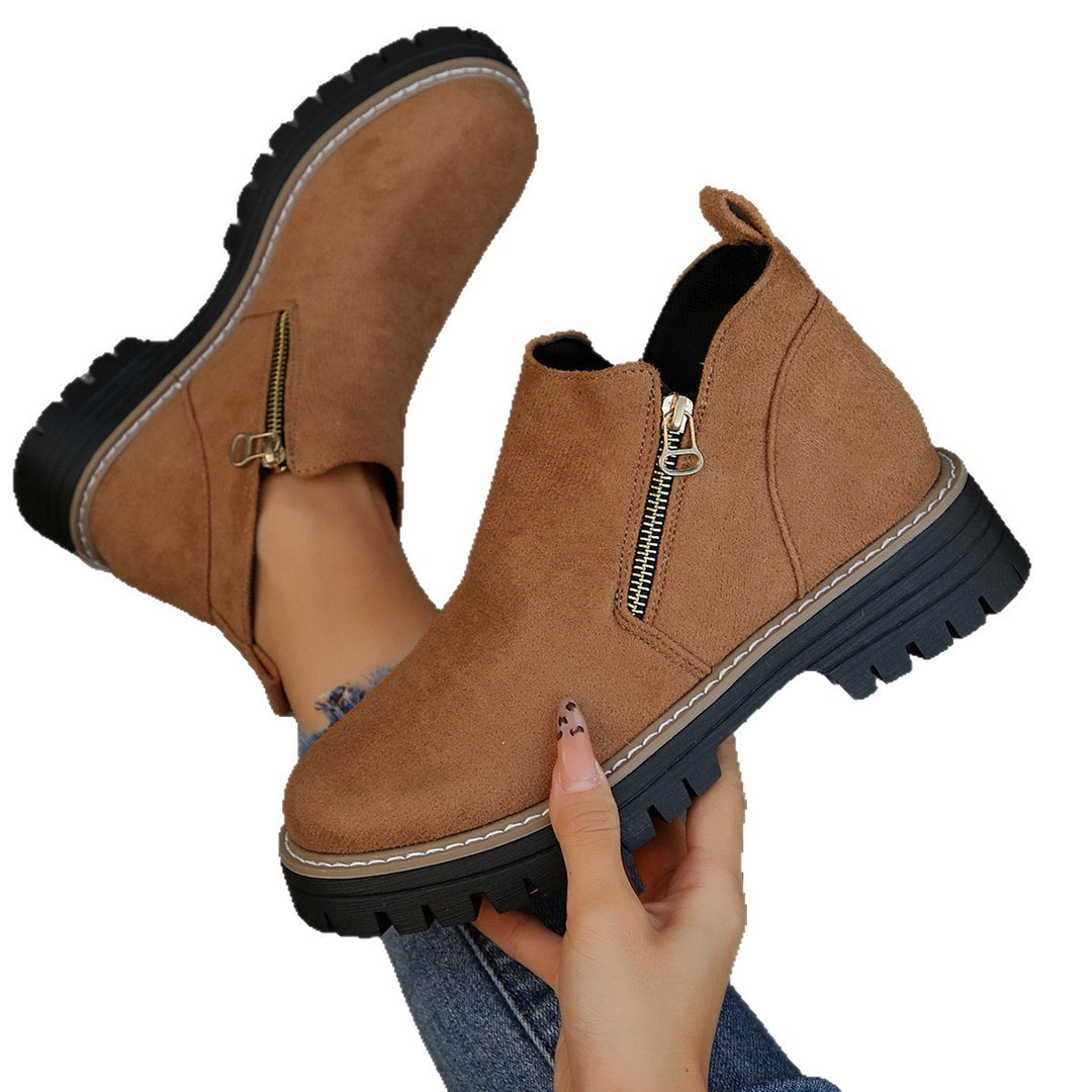 Damen Kurzschaft-Stiefelette aus Velourslederoptik mit profilierter Gummisohle und seitlichem Reißverschluss Drune
