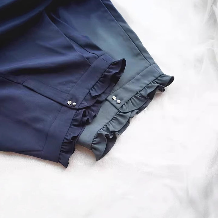 Damen Rüschenbluse mit Perlen‑Zierknopf und Manschettenrüsche Drune