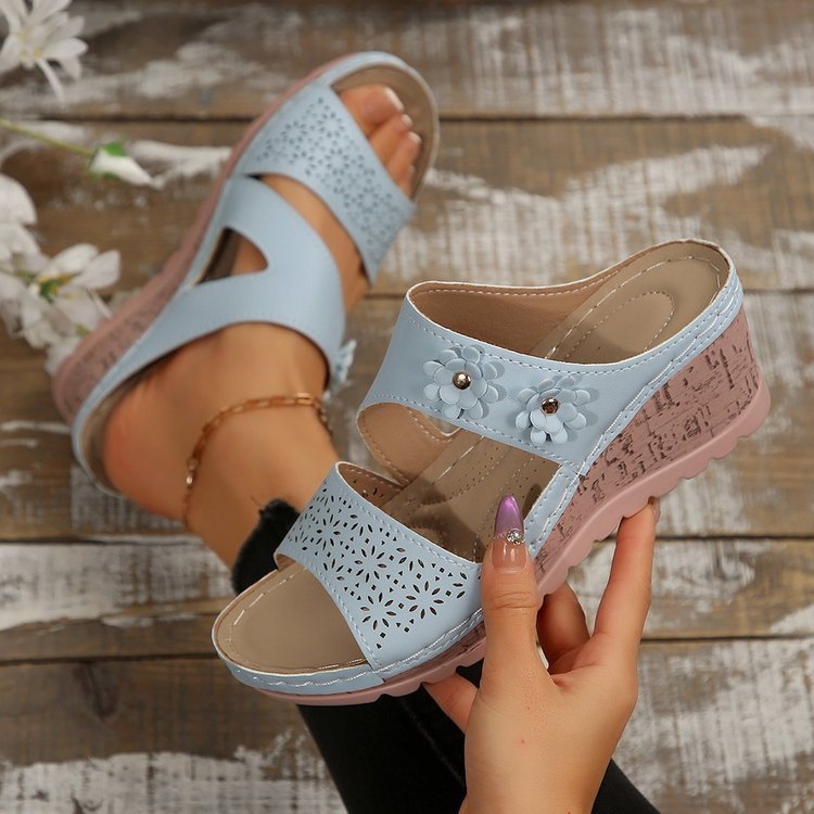 Damen Komfortable Sandalen mit floraler Perforation und ergonomischem Fußbett Drune